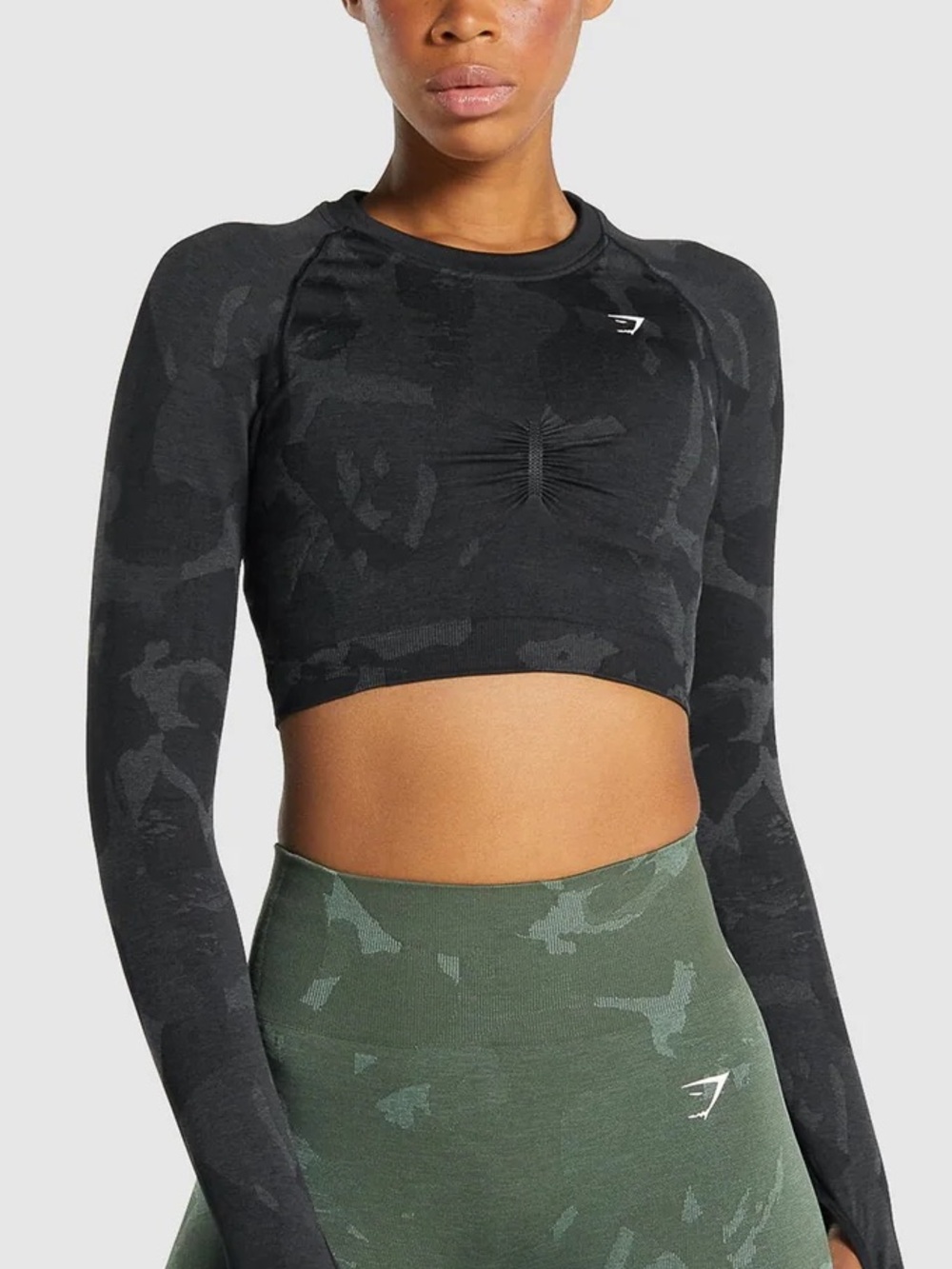 Gymshark Adapt Camo Seamless Long Sleeve Crop Top - Savanna | Black
Size: Small